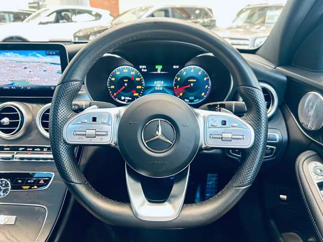 安心してカーライフを始めていただく事ができるよう、納車前にディーラー整備工場もしくは熟練メカニックが在籍する整備工場にて点検を行ない、必要な整備を実施致します。
