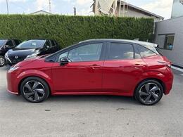 ・フロアマット　　　・スマートキー　　　・スペアキー　　　・保証書　　　・取説書