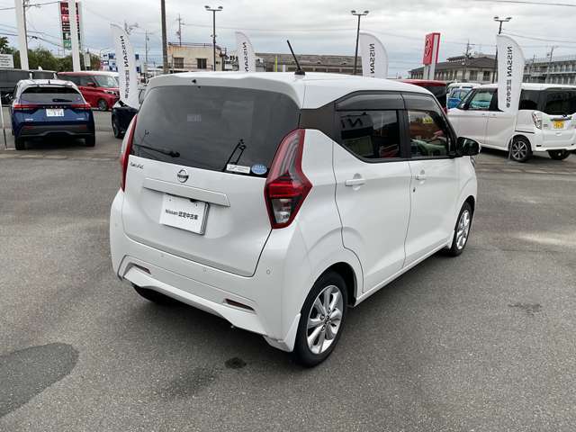 当店のカーライフアドバイザーが親身に対応いたしますので遠慮なくご相談ください。