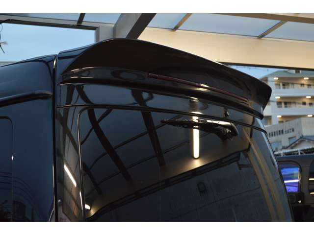 WALDリアスポイラーです。