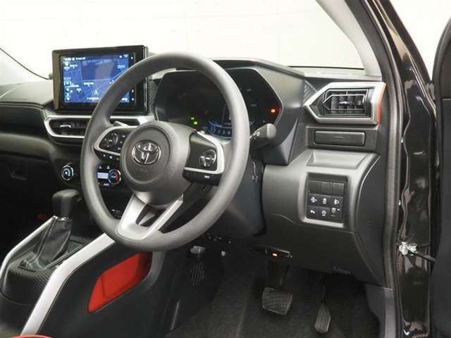 ドライバーに寄り添う快適な操作フィールをもたらすステアリングです。