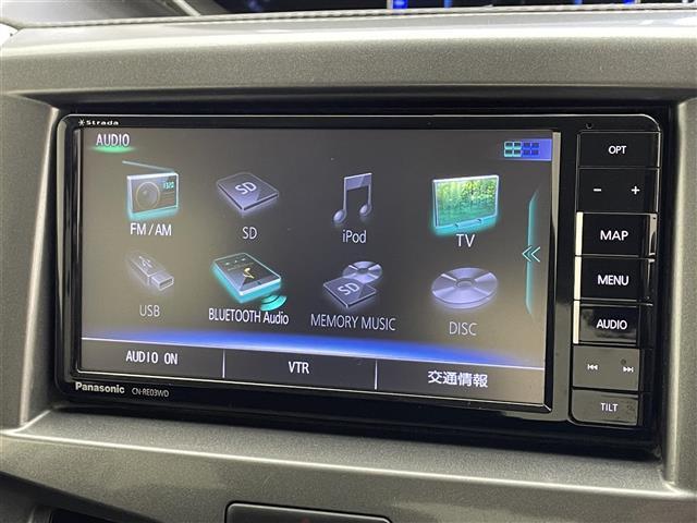 【ナビ】ナビゲーション機能はもちろん、多彩なメディアをお使いいただけます。お好みの音楽と一緒に快適なドライブをお楽しみください。