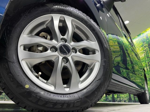【14インチアルミホイール】外観にマッチしたアルミホイールを装着しております。各種アルミホイールや、スタッドレスタイヤも取扱いしております。是非ご相談ください♪