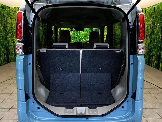 普段のお買い物や通勤、送迎等に十分な荷室スペースを確保しております。セカンドシートを倒すと、大きな荷物の積載も可能です♪