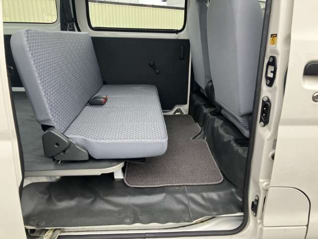 後部座席も意外とゆったりしています！