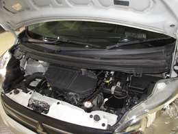 内装、外装、エンジンルームの隅ずみまでクリーニングを実施してお渡しします！プロが仕上げをしましたからピッカピカですよ～！点検整備もきっちり実施いたします。