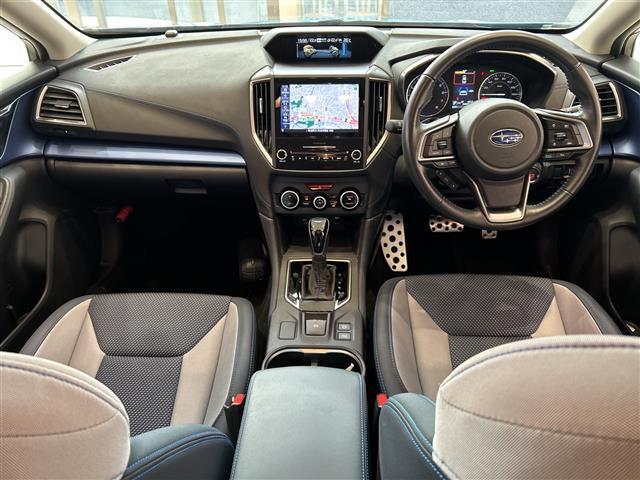 年式　メーカー　車名　グレード　入荷しました！当店の在庫のおクルマは全車修復歴無し！安心してご検討下さいませ。