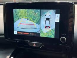 【パノラミックビューモニター】専用のカメラにより、上から見下ろしたような視点で360度クルマの周囲を確認することができます☆死角部分も確認しやすく、狭い場所での切り返しや駐車もスムーズに行えます。