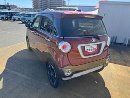 リヤドア・リヤクォーター・バックドアウィンドウにスモークドガラスを採用