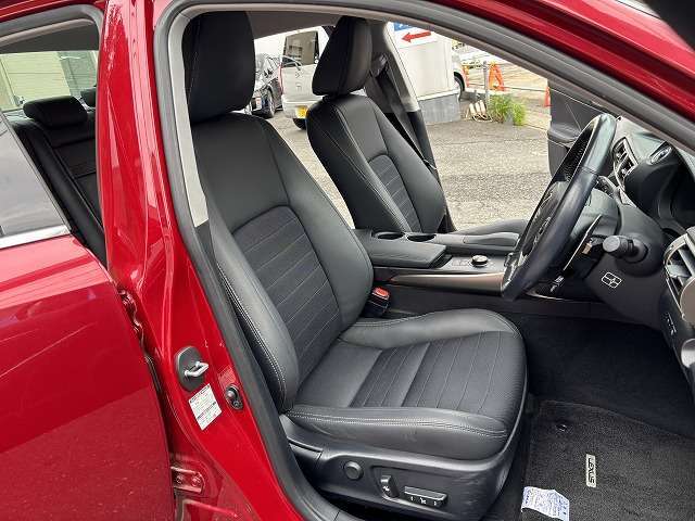 当店へのアクセス・電車でお越しの場合→最寄り駅は小田急線柿生駅です。お着きになりましたらお迎えに伺いますので、店舗（044-980-2051）までご連絡くださいませ。