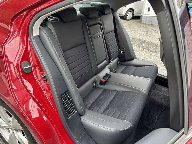 ご成約者様に限り来店交通費を上限2万円相当分までサポート致します。詳細はお気軽にお尋ね下さい！　※各種利用証明書をご提示下さい。ガソリン・タクシー・バスはサポート対象外となり片道1回分となります