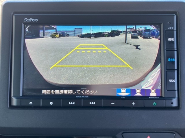 バックカメラ装着済！死角になりやすい後方もとても見やすいです☆車庫入れに自信がない方や縦列駐車が苦手な方にも、オススメな機能です！安心度もアップ！