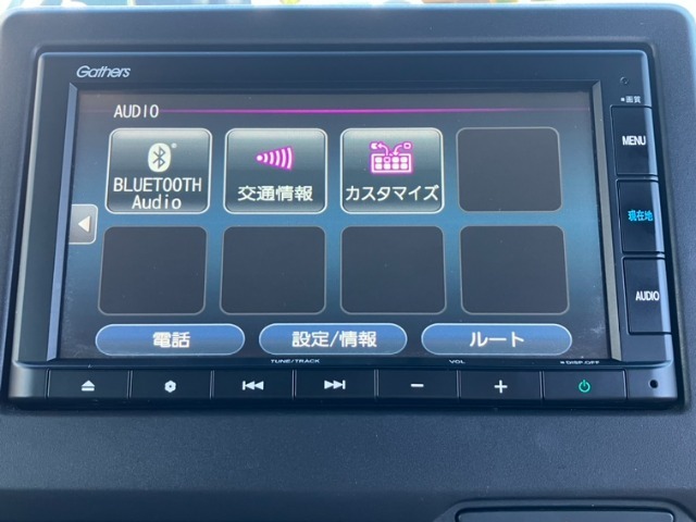 嬉しいナビ付♪これで遠出も安心です。目的地まで連れて行ってくれます。ドライブが楽しくなりますね。