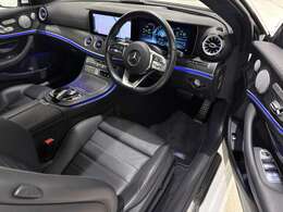 専用のコールセンターに経験豊かなオペレーターが、24時間365日待機。万一の車両トラブルなどが発生した場合、お電話一本で応急処置や車両のけん引、ドライバーや同乗者の方の移動手段手配などサポート。