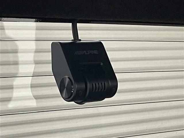 ◆【ドライブレコーダー】映像・音声などの運転中の記録を残します。事故などを起こした起こされた時の証拠になりえますので、もしも時でも安心ですね。