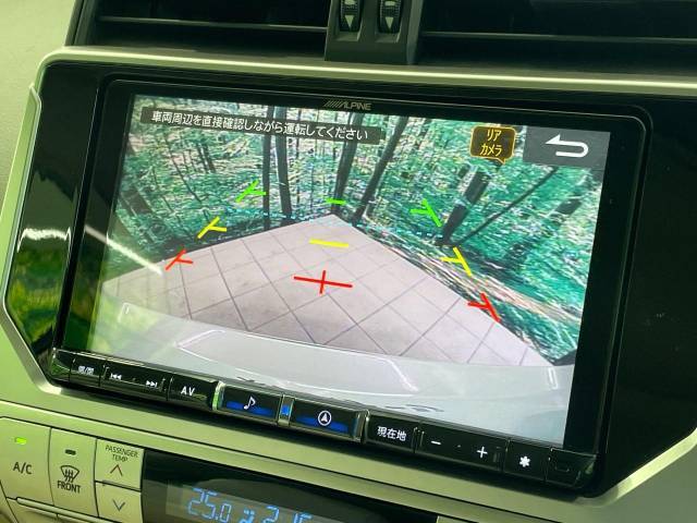 【バックカメラ】駐車時に後方がリアルタイム映像で確認できます。大型商業施設や立体駐車場での駐車時や、夜間のバック時に大活躍！運転スキルに関わらず、今や必須となった装備のひとつです！