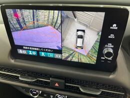 【マルチビューカメラシステム】専用のカメラにより、上から見下ろしたような視点で360度クルマの周囲を確認することができます☆死角部分も確認しやすく、狭い場所での切り返しや駐車もスムーズに行えます。