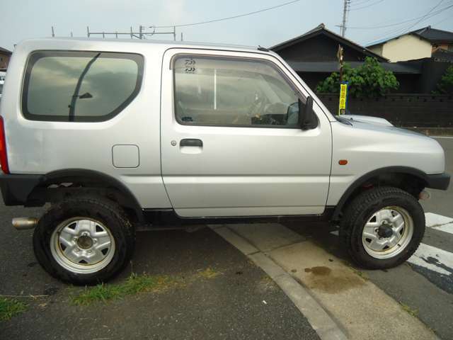 車はすぐに必要だけど、、、支払いが、、頭金が少ないが、、などなどご相談ください！！月々支払い2000円から！！ご予約頂けませんと、お待たせさせてしまう場合があり申し訳ありませんのでご協力くださいませ。
