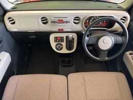 グループ総在庫数約30，000台！！全国の系列店からメーカー・車種問わずご紹介出来るので、あなたにピッタリのお車が見つかるはずです♪まずはお問い合わせ下さい☆