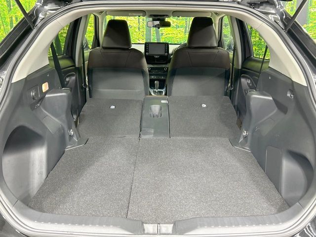 後席を格納すると、これだけの広さが！シーンに合わせたシートアレンジで、大きな荷物も積むことが出来ます♪
