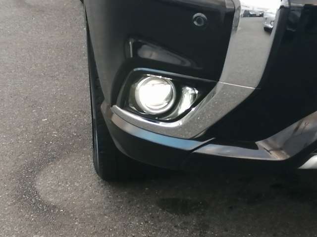 ☆チャンスの魅力6☆　チャンスでは、陸運支局指定の自社整備工場を完備しています。納車前の整備はもちろん、購入後の車検やアフターサービスもお任せ下さい！！自社整備スタッフが真心こめて作業させて頂きます。