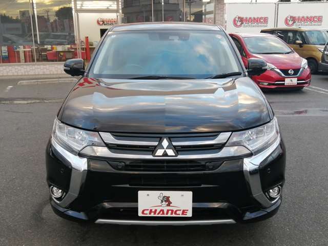 ☆店舗拡大中！！☆　　　チャンスは12店舗展開中です！千葉県に9店舗、茨城県に3店舗、スタッフ皆、元気に営業しています！低価格から高年式まで幅広い品揃えの中からお客様に合ったご提案をさせて頂ます。