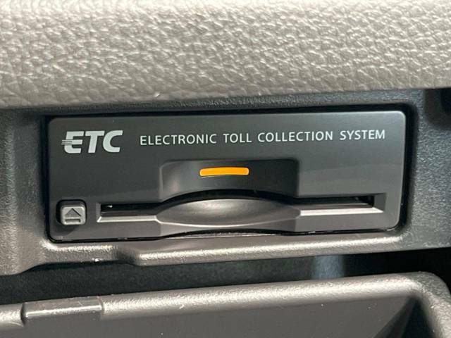 【ETC】高速道路の料金所をストレスなく通過！話題のスポットやサービスエリアに多い「スマートIC」利用時は必須のアイテムです。当店でセットアップを実施、ご納車当日からすぐにご利用いただけます！