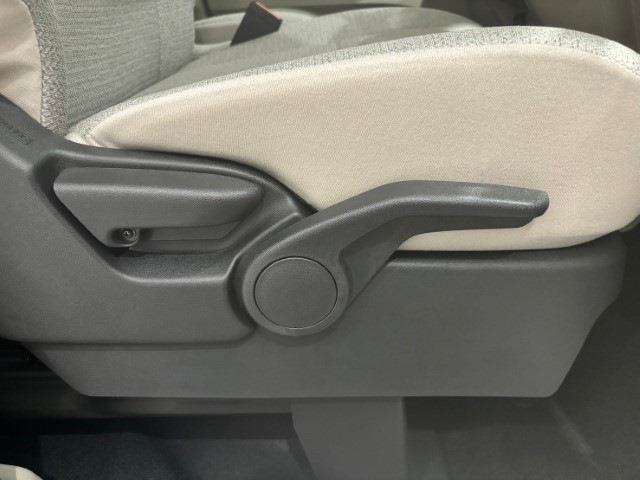 当店は地域密着型企業です！お車の販売は「愛知県・三重県・岐阜県・静岡県」に限定させていただきております。誠に勝手ながら、ご理解とご協力を賜りますようお願い申し上げます。