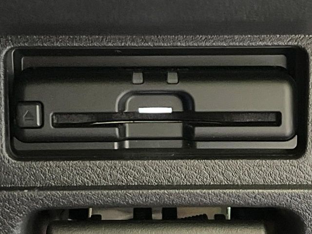 【ETC】高速道路の料金所をストレスなく通過！話題のスポットやサービスエリアに多い「スマートIC」利用時は必須のアイテムです。当店でセットアップを実施、ご納車当日からすぐにご利用いただけます！
