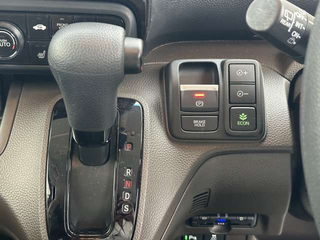 ★5年コーティング（契約時限定）が軽自動車￥39,800円、コンパクトカー￥49,800円、ミニバン￥59,800円で施工出来ます。新車のピッカピカの状態をより長くキープします！