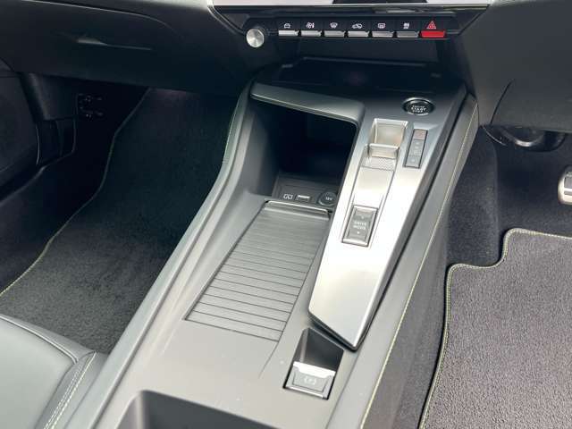 全国どこでも納車可能＆鑑定実施済みで安心OK！！是非このお車の良さをお確かめください！！
