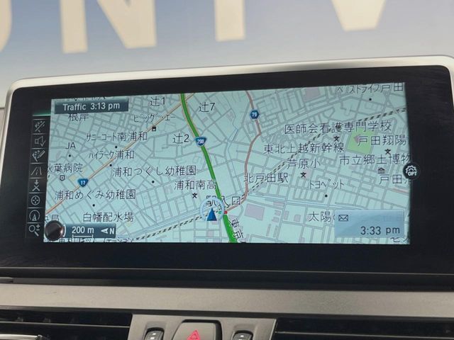 ●純正ナビ:一体感のあるナビは、高級感ある車内を演出してくれます。オーディオ機能も充実しておりますので、運転もより楽しめます♪