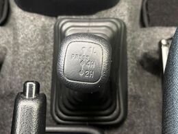 4WDのお車ですので、雪道でも安心です♪降雪地地域にお住まいの方以外にも、ウィンタースポーツが趣味の方や降雪地域へ帰省される機会がある方にもおすすめ！