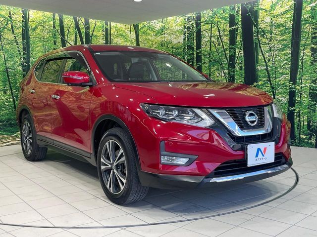 大好評のボディコーティング「弾スプラッシュコート」もご納車までに施工可能。通常のガラスコートと異なる、耐久年数6年の無機質ガラスコーティングが、ボディをキレイな状態に保ってくれます。