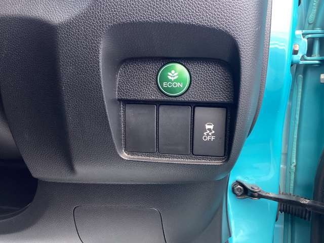 ご納車前に点検整備いたします。ホンダ正規ディーラーとして細かいメンテナンスケアを行ってます！どうぞ安心してお任せ下さい！