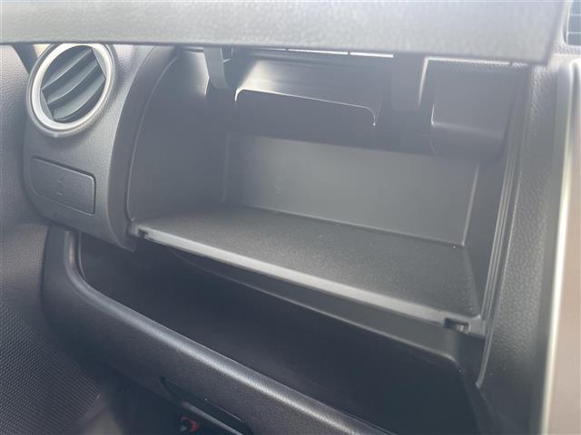 気になる車はすぐにお問い合わせください！右のカーセンサー専用無料ダイヤルから、専門スタッフがお車のご質問にお答えいたします！