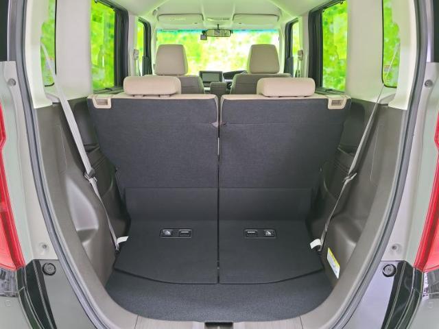 WECARS（ウィーカーズ）は全国250店舗展開！お客様が安心してカーライフをお楽しみいただけるよう社員一同心を込めてサポートいたします。