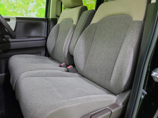 WECARSでは各商談席に大型モニターをご用意しております！見やすい大画面でゆったりと全国の在庫をご覧いただけます！是非ご来店お待ちしております！