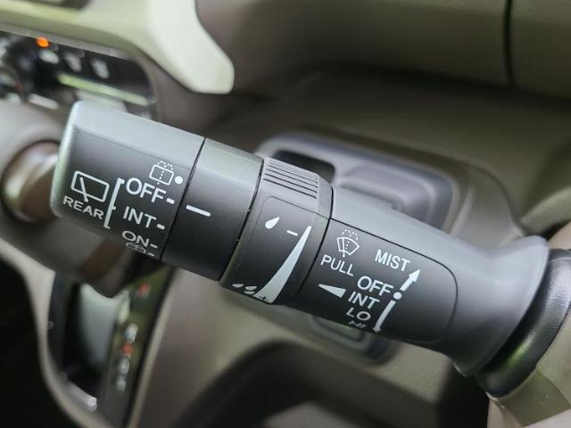 国産車から輸入車まで多様なお客様のニーズのお応えできるように、全国規模で豊富な在庫展開！車のことならWECARSへ！