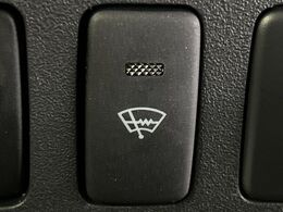 【寒冷地仕様】冬場の冷え込みが厳しい地域や降雪地域にお住いの方はもちろん、スキーやスノボなどウィンタースポーツを楽しみたい方には必須の装備！あるのと無いのでは安心感が違います！