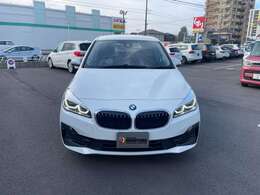 輸入車の修理を専門としているお店の自動車販売店。 　ホームページ http://www.carshop-maruyama.com/にアクセスを！車検・メンテナス・一般修理・鈑金塗装・すべて自社工場対応