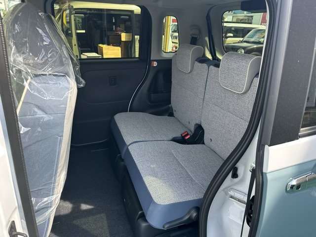 ★5年間新車保障★初度登録から5年間の新車保証が含まれています。長期間、安心してお乗り頂けます！保障費用は支払総額に含まれています！遠方のお客様は保証継承後、お近くのディーラーにて保証が受けられます！