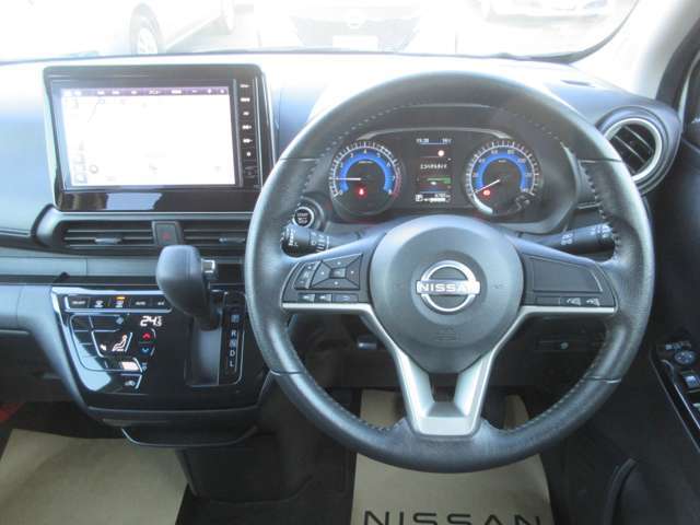 清潔で広々した座席です！是非、現車を見て体感してみてください。