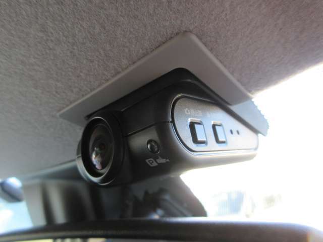 前後ドライブレコーダーも装着済みですので安心ですね