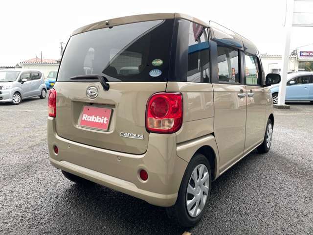 視界の良さと取り回しの良さで、たまに運転する奥様にも安心♪