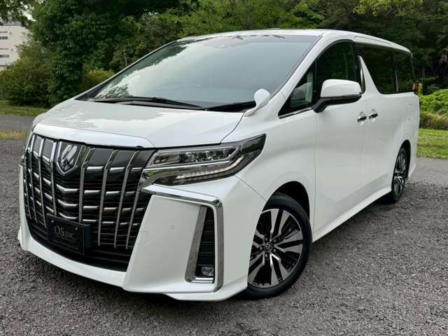 ◆中古車の欠点は汚れている。弊社ではその欠点を無くす為にガラスコーティングをオススメしています。艶・撥水がたまりません！！