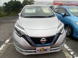 車検満了1ヶ月以上前に車検予約をされたお客様に基本整備費用10％分のクーポン券をプレゼント！栃木県北地域の登録されたお店で使用できます。※一部条件がございますので詳細はスタッフからご説明いたします