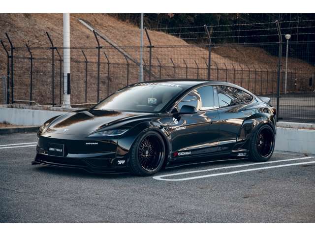 最新のリバティーウォークボディキット取付車輛をぜひご検討ください！