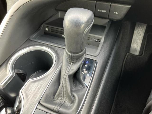 国産車から輸入車まで多様なお客様のニーズのお応えできるように、全国規模で豊富な在庫展開！車のことならWECARSへ！