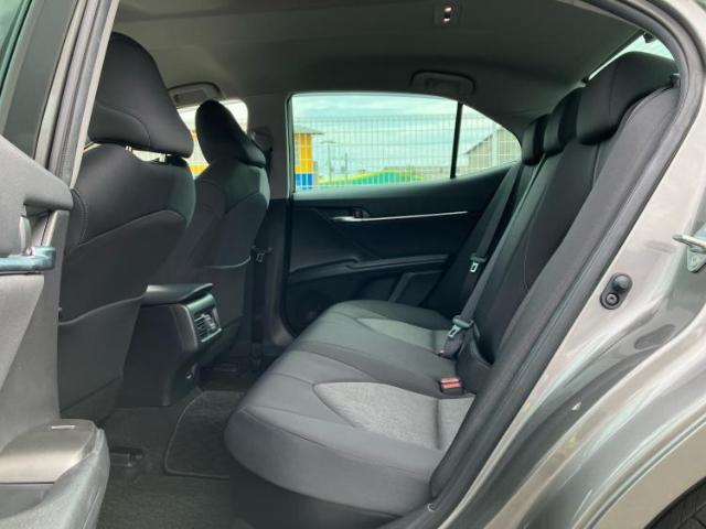 WECARSでは各商談席に大型モニターをご用意しております！見やすい大画面でゆったりと全国の在庫をご覧いただけます！是非ご来店お待ちしております！